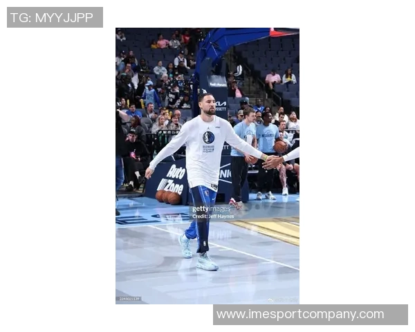 客场挑战奇才加福德和浓眉出战存疑莱夫利缺阵可能性大 客场挑战奇才加福德和浓眉出战存疑莱夫利缺阵可能性大