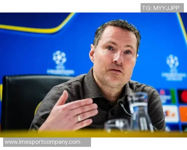 费耶诺德后卫回应拜仁传闻称队友常开玩笑我专注于个人成长 费耶诺德后卫回应拜仁传闻称队友常开玩笑我专注于个人成长