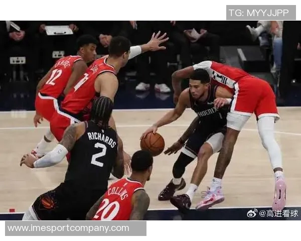 快船太阳对决先发阵容揭晓哈登比尔小卡携手出战布克狄龙迎战